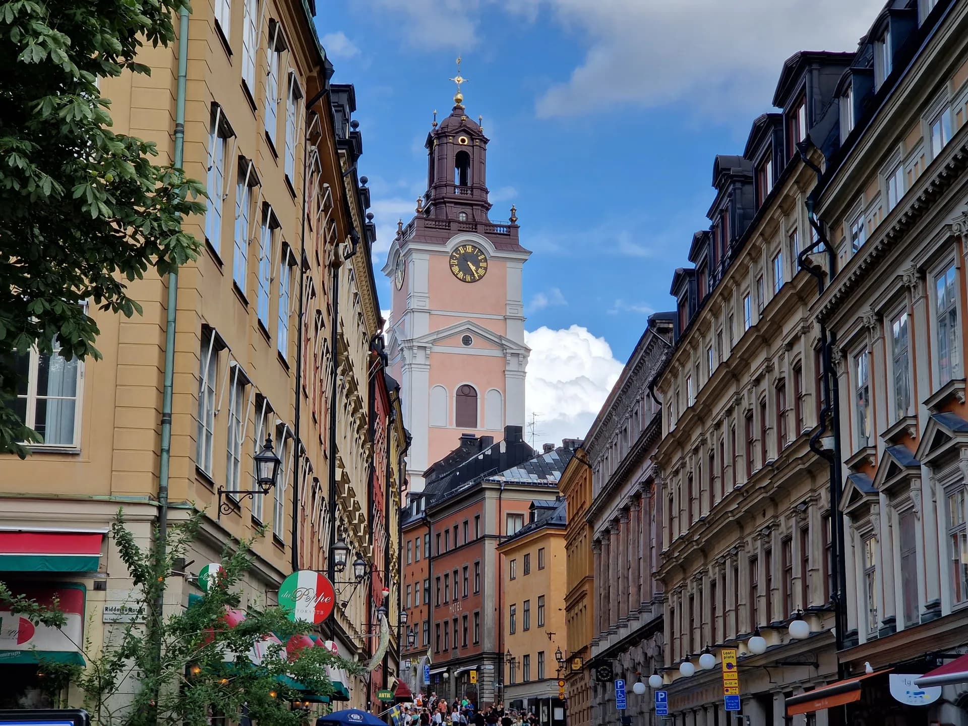Gamla Stan Walking Tour: Hidden Stories of Stockholm’s Old Town